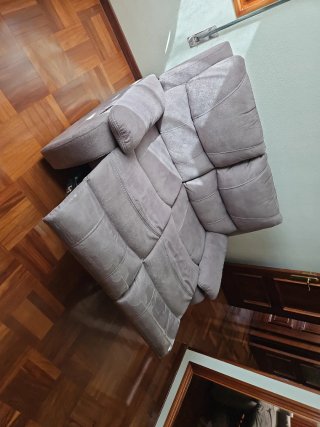 Sofá 2 plazas gris tela