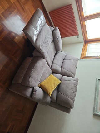 Sofá 2 plazas gris tela