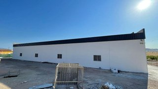 Nave industrial en alquiler en Fuente Alamo