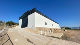 Nave industrial en alquiler en Fuente Alamo