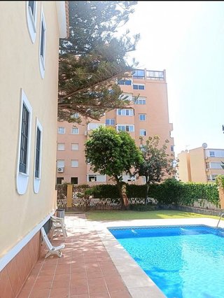 Piso en alquiler en La Carihuela en Torremolinos