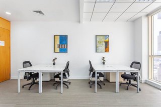 Oficina en alquiler en La Buhaira en Sevilla