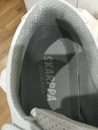 Zapatos de trabajo blancos