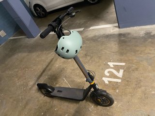 Patinete Eléctrico Cecotec Bongo D30 XL