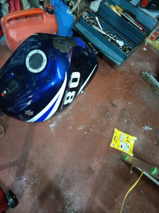Tanque Gasolina Suzuki Azul con Bomba y llave