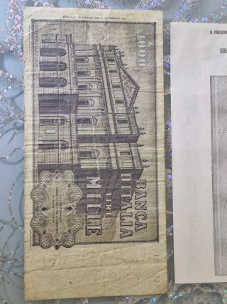 Banconota 1000 Lire e Assegno Vintage