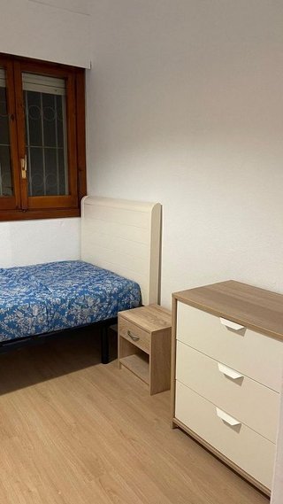 Piso en alquiler en Gamarra - La Trinidad en Málaga