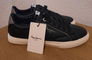 SIN ESTRENAR. Zapatillas Pepe Jeans Talla 40