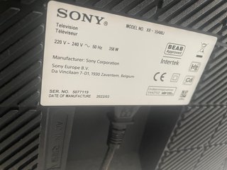 Sony Bravia OLED A80J TV con sistema ambilight
