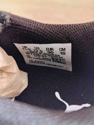 Botas Fútbol Puma T.30 A ESTRENAR