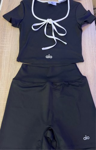 Conjunto Alo Top Corto y Short Negro