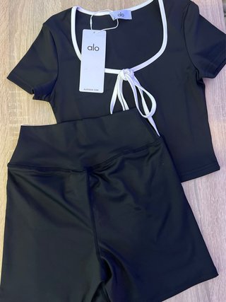 Conjunto Alo Top Corto y Short Negro