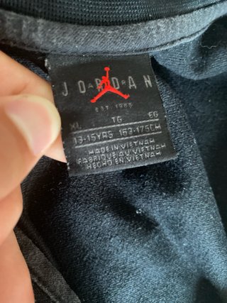Chaqueta Jordan Negra y Roja Talla XL