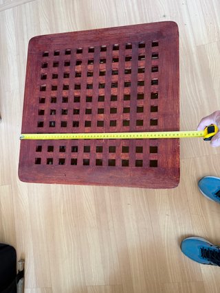 Caja IKEA madera caoba con ruedas