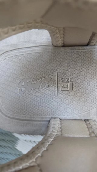 Sandalias Beige Hombre
