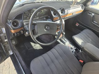 Mercedes-Benz W123 1985