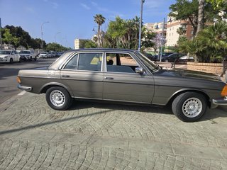 Mercedes-Benz W123 1985