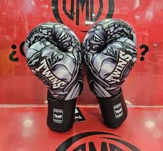 Guantes de Boxeo Twins Fancy Kabuki, Nuevos.