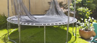 Cama elástica para saltar