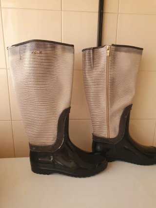 Botas de agua en dos colores