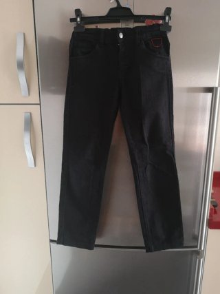 Pantalón vaquero negro de Zara