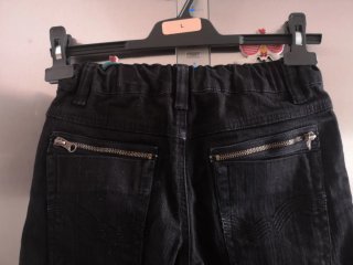 Pantalón vaquero negro de Zara