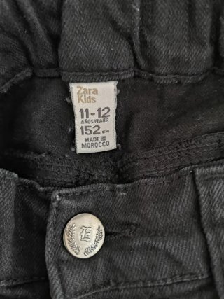 Pantalón vaquero negro de Zara