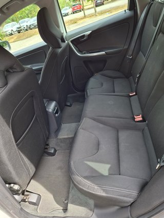 Volvo XC60 150 CV (2016)