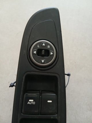 Mando elevalunas Hyundai i20 mk2