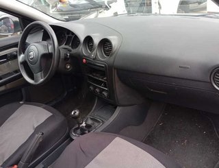 Seat 479620 salpicadero ibiza (6l1) cool