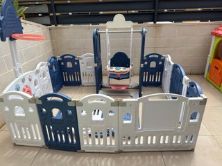 Parque infantil modular 16 paneles + Columpio