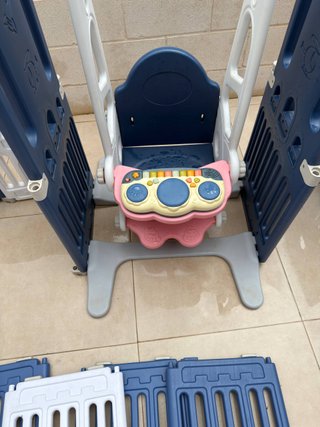 Parque infantil modular 16 paneles + Columpio