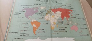 Atlas del mundo : un insólito viaje por las mil...
