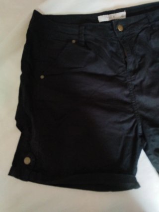 Pantalón corto negro