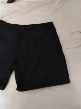 Pantalón corto negro
