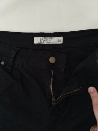 Pantalón corto negro