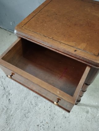 Mesita auxiliar francesa antigua madera