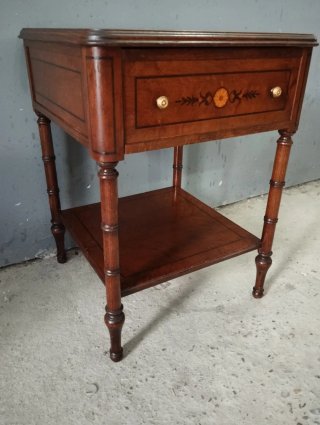 Mesita auxiliar francesa antigua madera