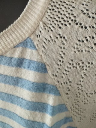 Jersey de rayas azul y blanco