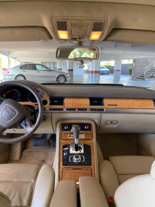 Impresionante Audi A8 2004 !