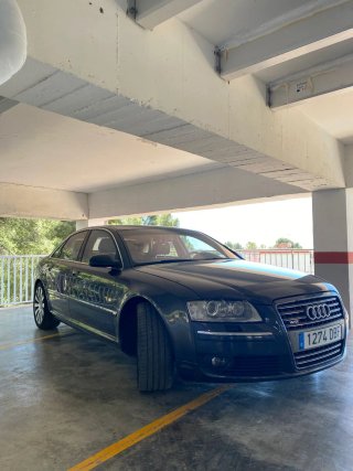 Impresionante Audi A8 2004 !