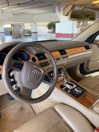 Impresionante Audi A8 2004 !