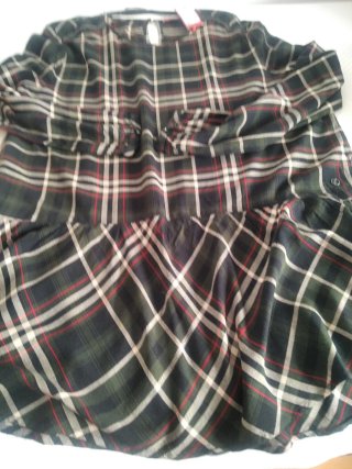Vestido cuadros verde y rojo nuevo sin estrenar.