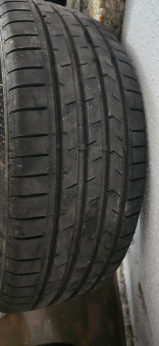 LLANTAS FOX 17" NEGRAS + NEUMÁTICOS 215/45R17 | 4x