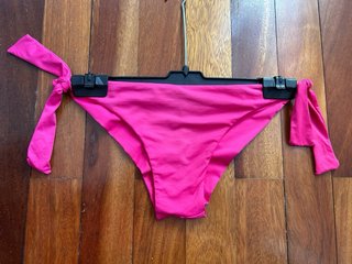 Braguita bikini brasileña lazo rosa