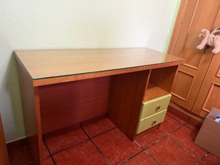 Mesa escritorio madera y cristal