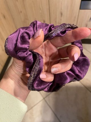 Tre elastici per capelli
