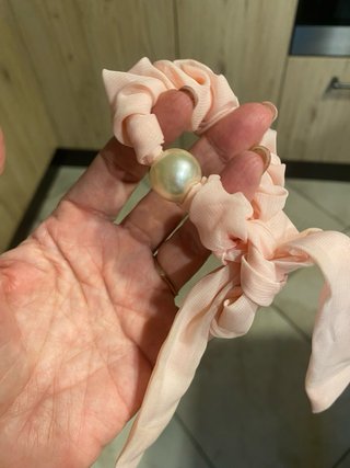 Tre elastici per capelli