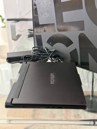 Lenovo Legion Pro 7 RTX 5090 24GB Ultra 9 2TB 64GB