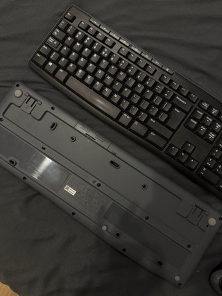 Logitech Teclado y ratón inalámbricos